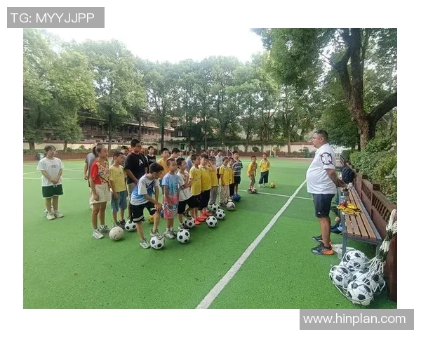 围绕足球星孩子成长之路展现激情拼搏与梦想启航的精彩篇章